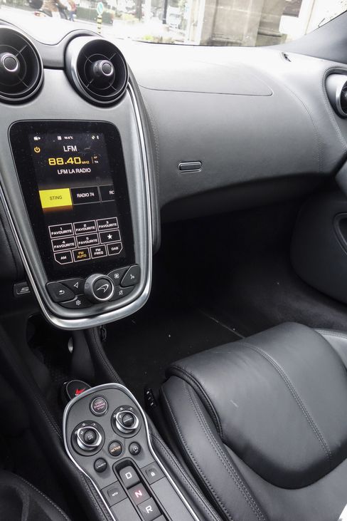 Controls on the 570S are streamlined with an easy-to-use (if slightly un-responsive) touchscreen.