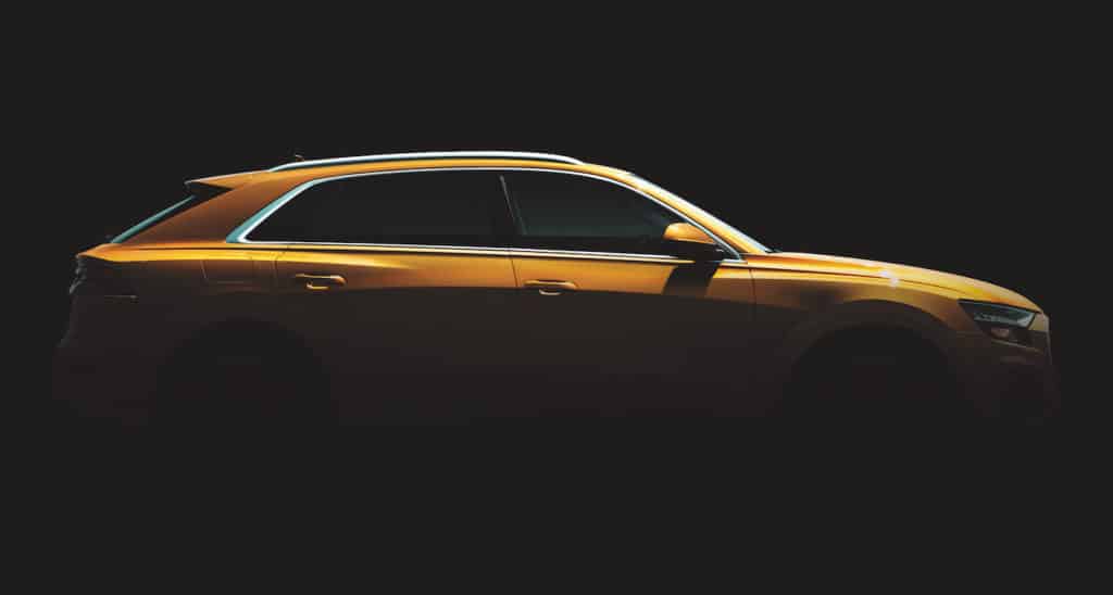 2019-Audi-Q8-Side-2