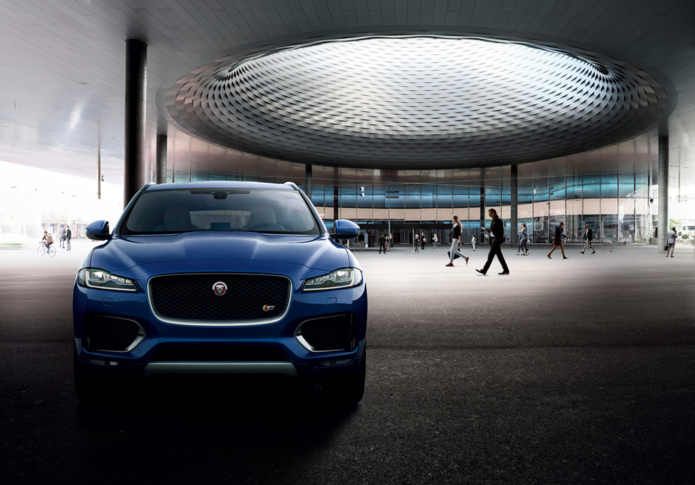 Jaguar-F-PACE-blue