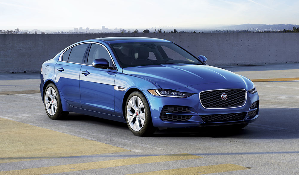 2020-Jaguar-XE-three-quarter-view-blue