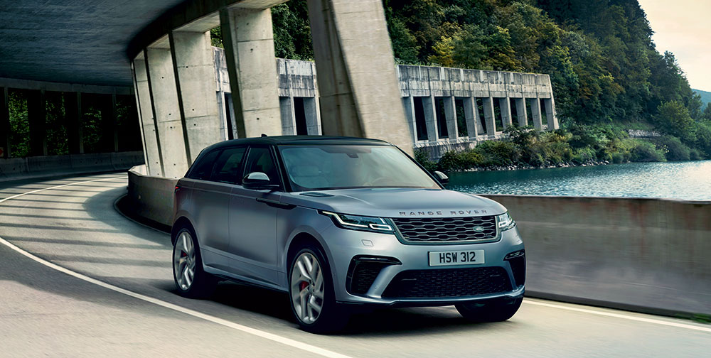 2020-Land-Rover-Range-Rover-Velar-street-view-silver-front-passenger-view