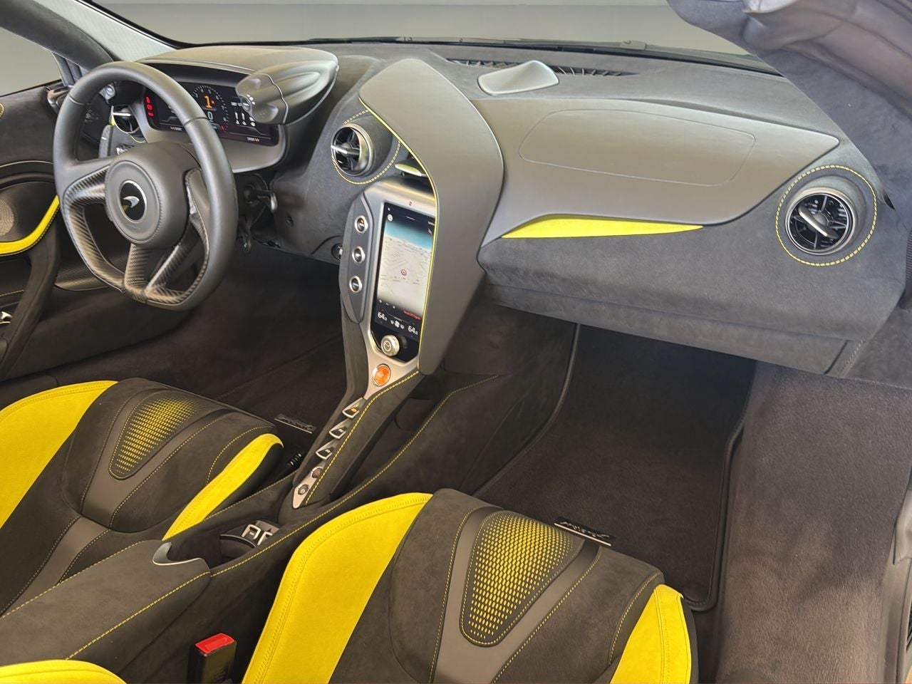 2025 McLaren 750S Spider