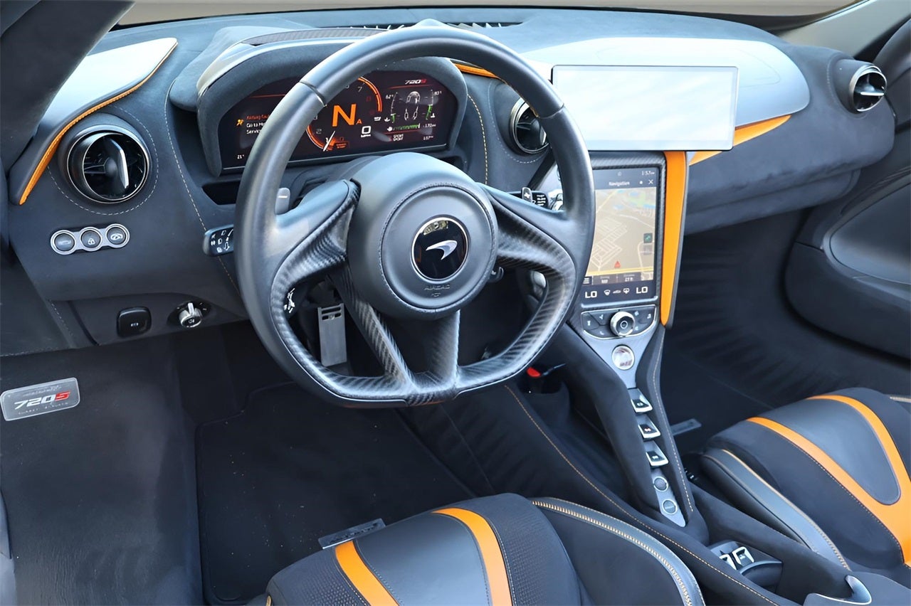 2020 McLaren 720S Base