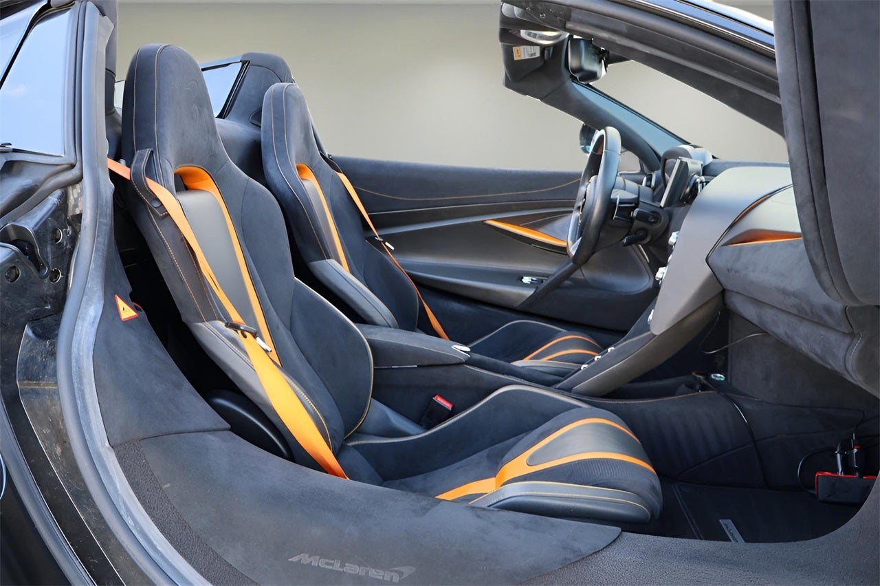 2020 McLaren 720S Base