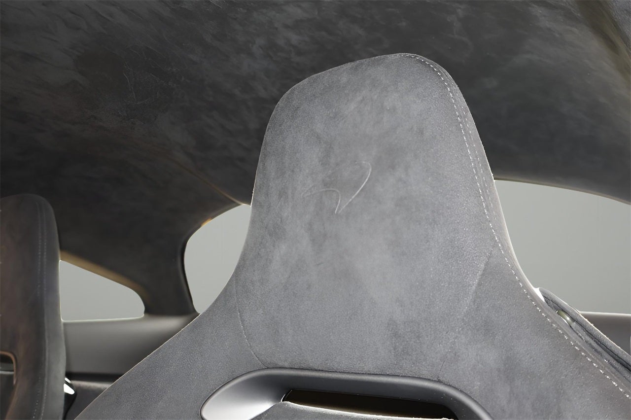 2026 McLaren Artura Base