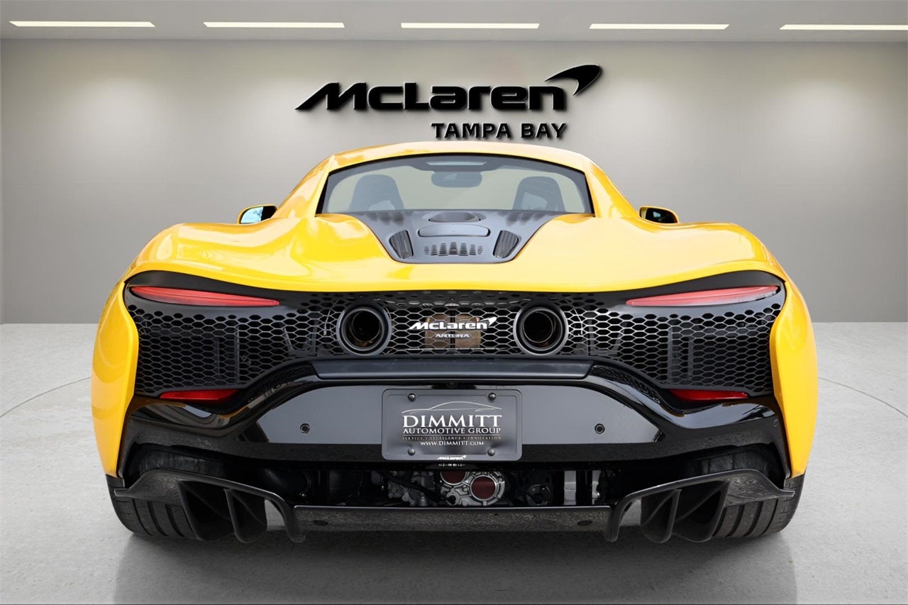 2026 McLaren Artura Base