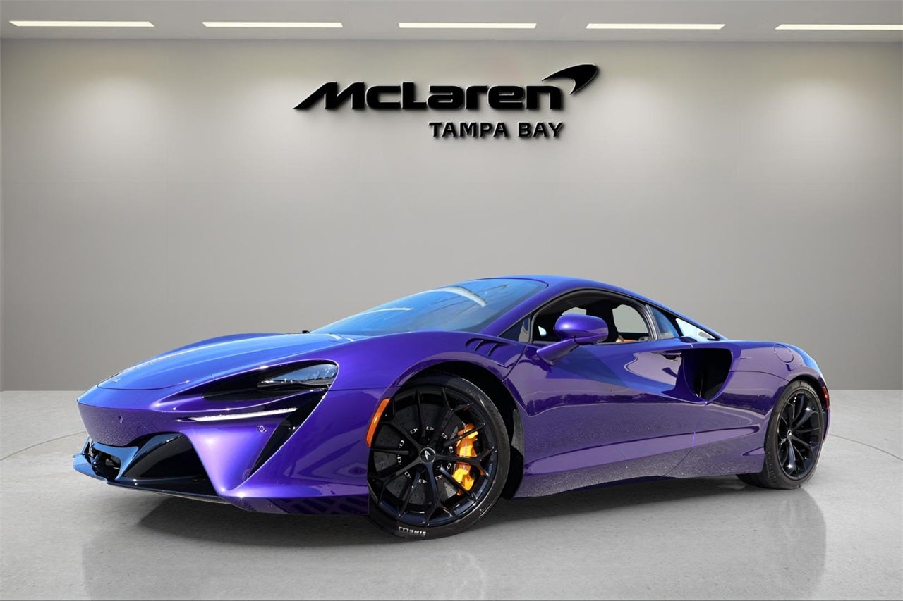 2026 McLaren Artura Base