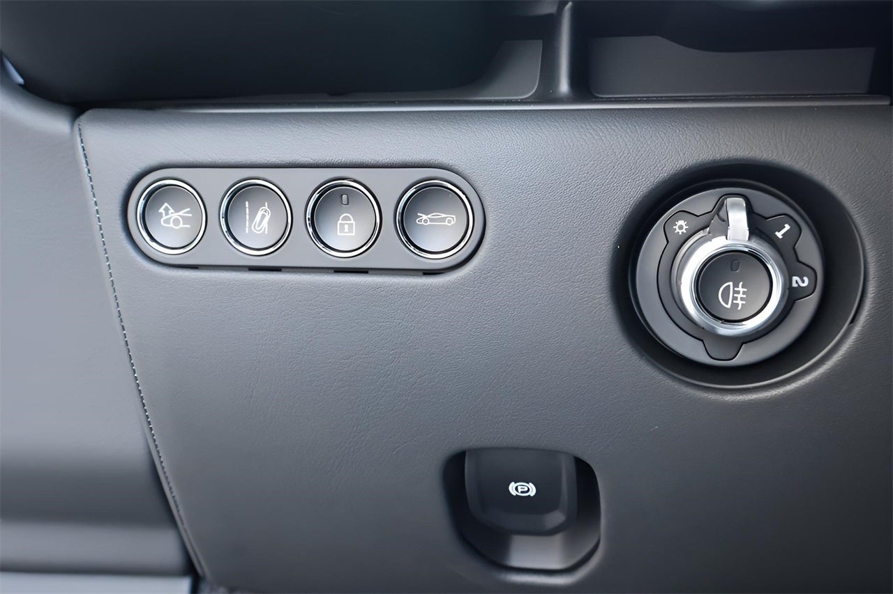 2026 McLaren Artura Base