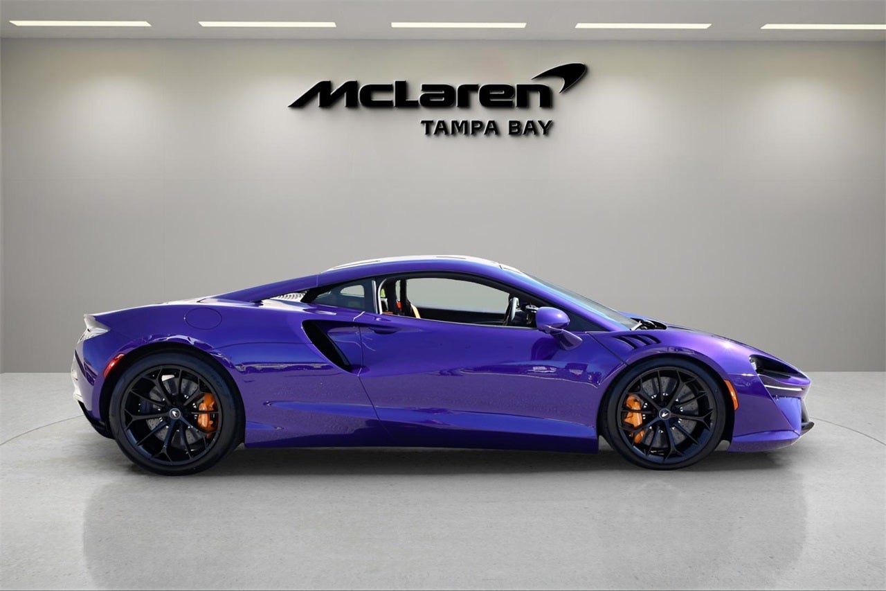 2026 McLaren Artura Base