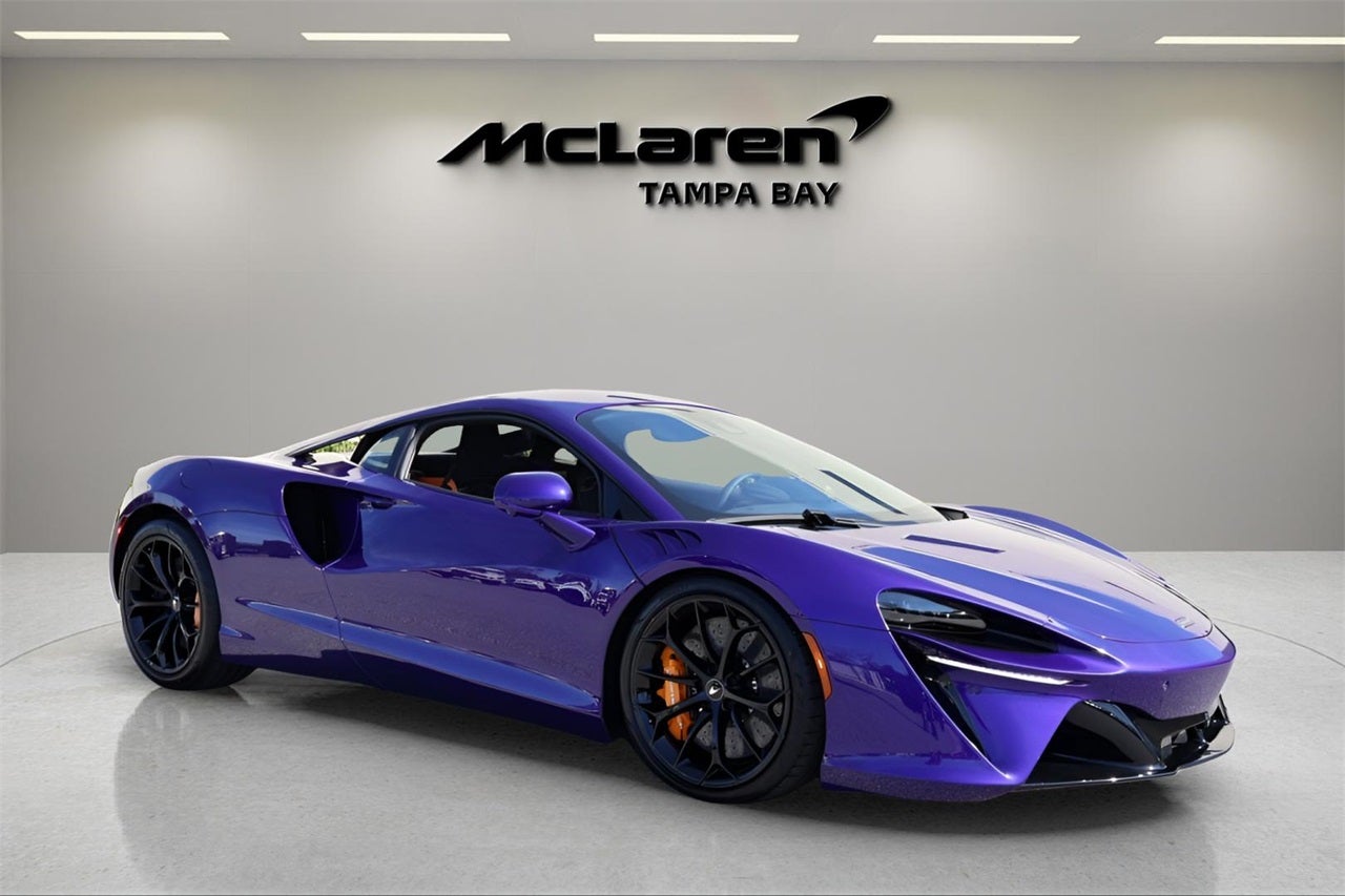 2026 McLaren Artura Base