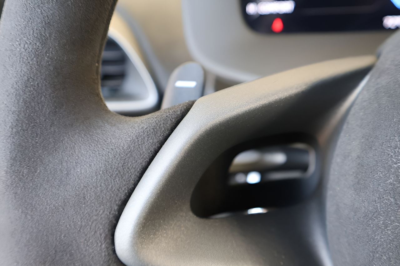 2026 McLaren Artura Base