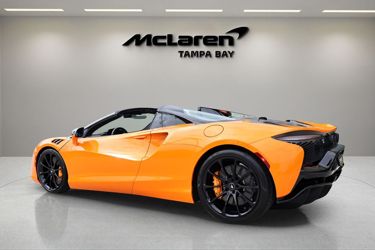 2026 McLaren Artura Base