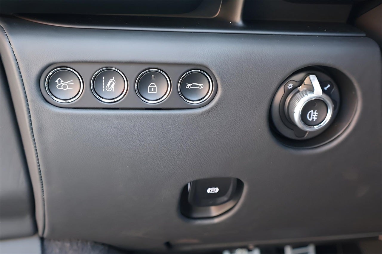 2026 McLaren Artura Base