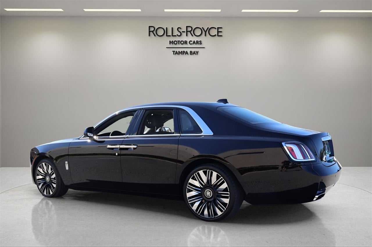 2025 Rolls-Royce Ghost Sedan