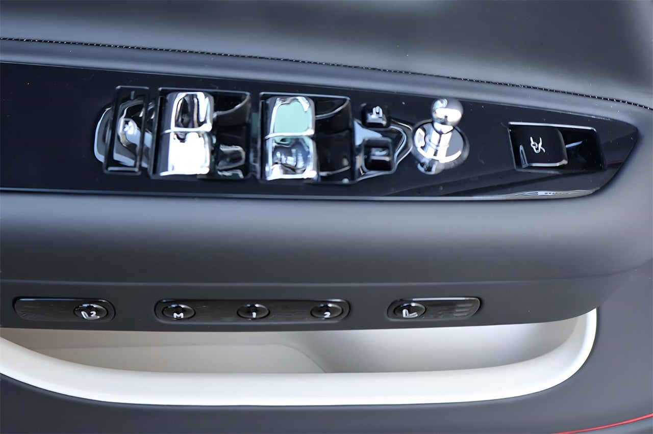 2026 Rolls-Royce Spectre 