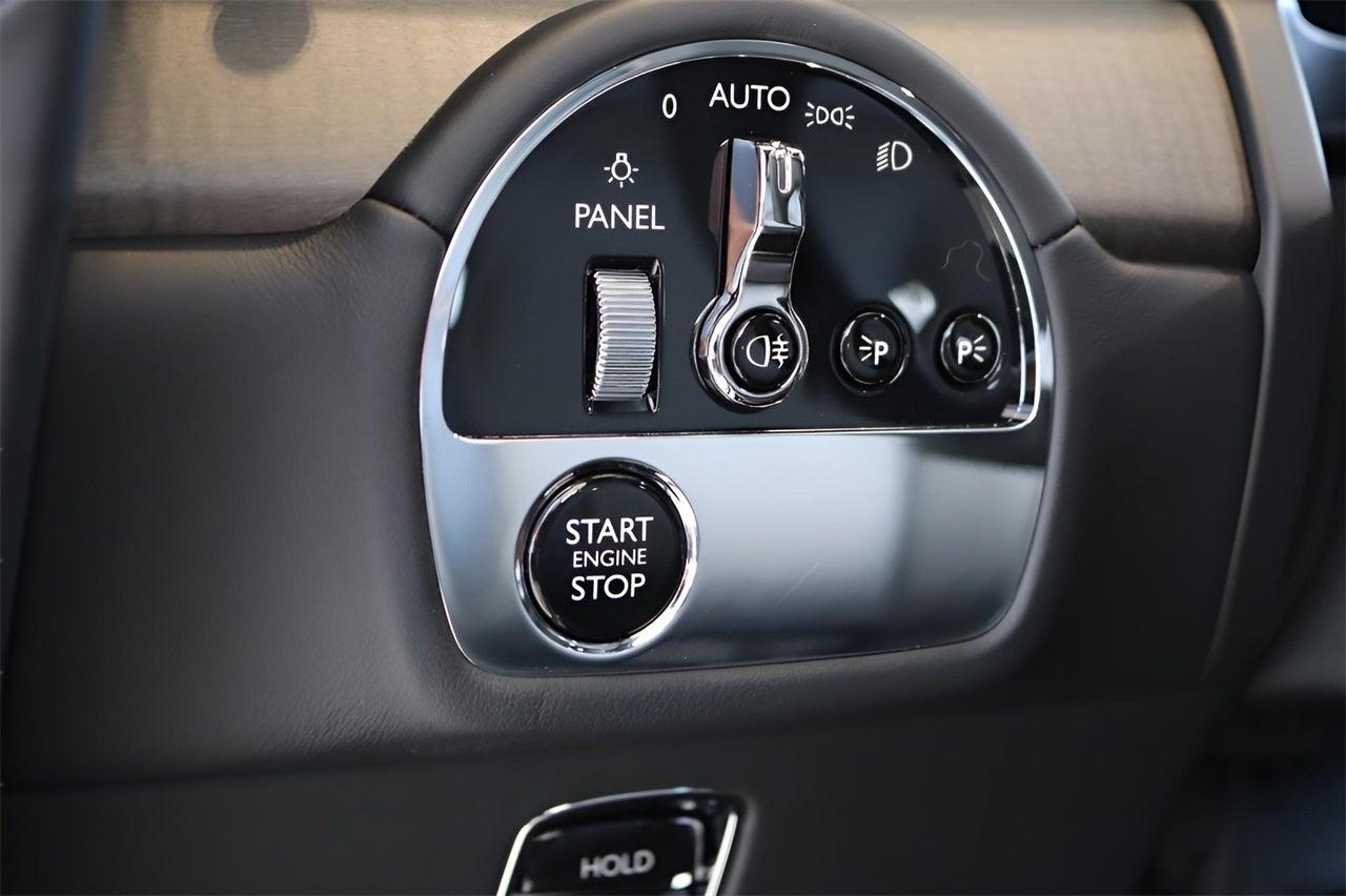 2025 Rolls-Royce Spectre Coupe