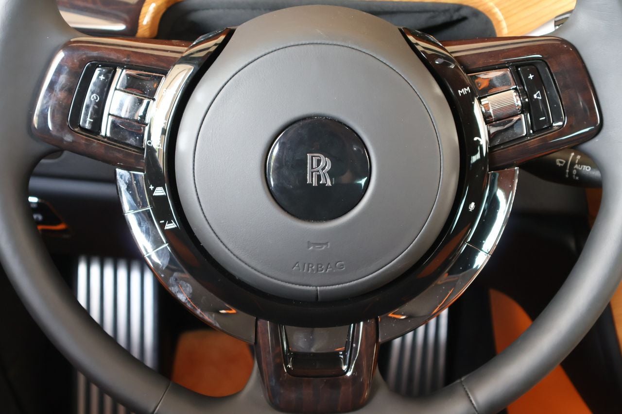 2023 Rolls-Royce Phantom Base