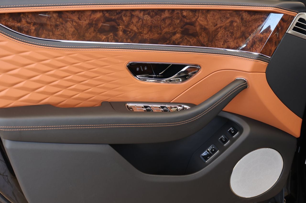 2026 Bentley Flying Spur Azure