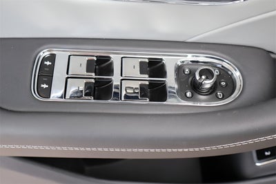 2025 Bentley Flying Spur Base