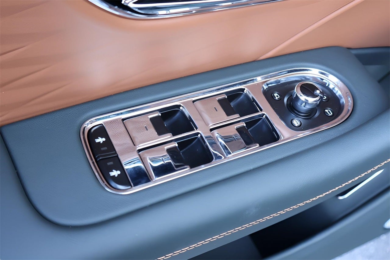 2026 Bentley Azure Base