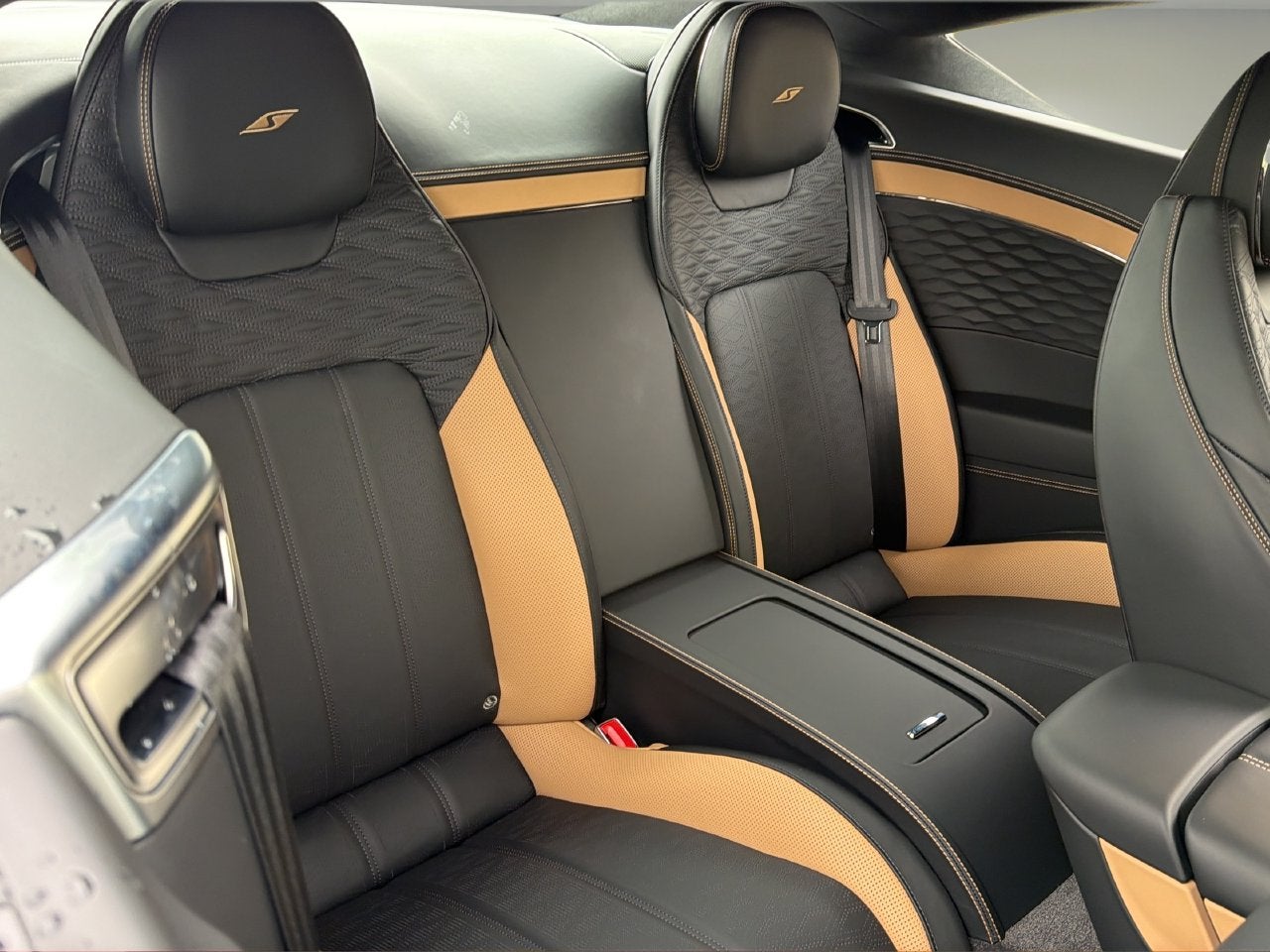2026 Bentley Continental GT V8