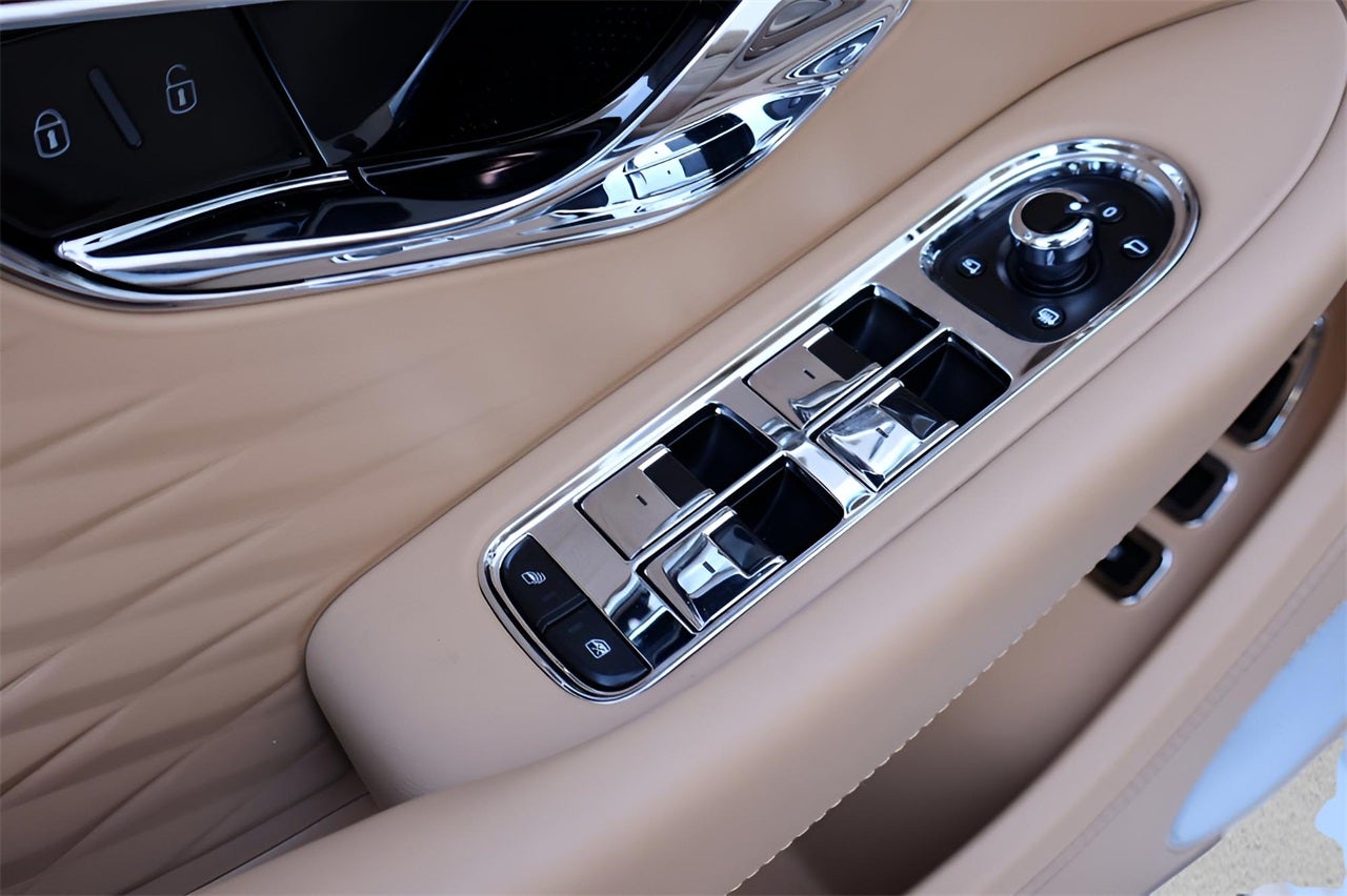 2026 Bentley Azure Base