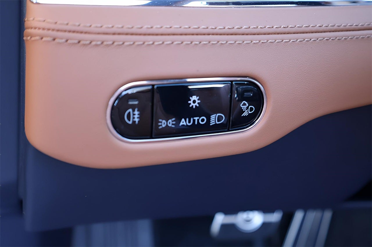 2026 Bentley Azure Base