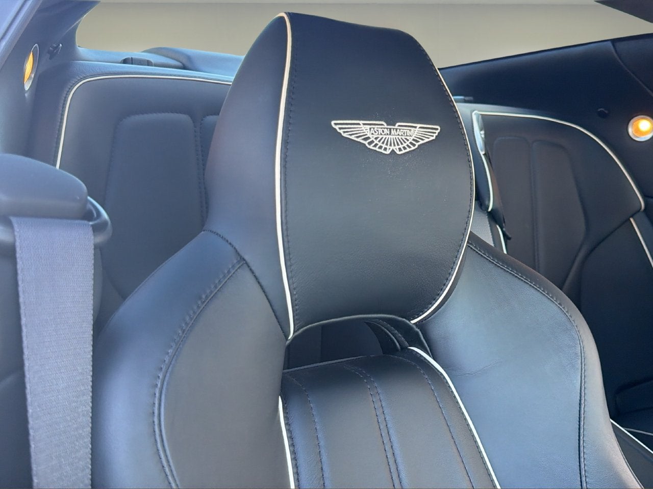 2014 Aston Martin DB9 2dr Cpe Auto