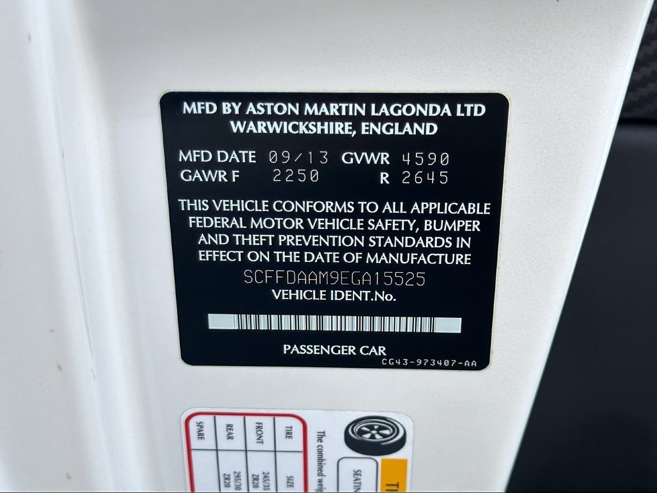 2014 Aston Martin DB9 2dr Cpe Auto