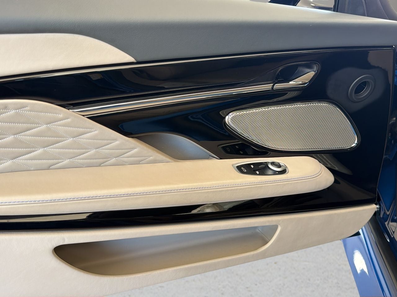 2024 Aston Martin DB12 Coupe