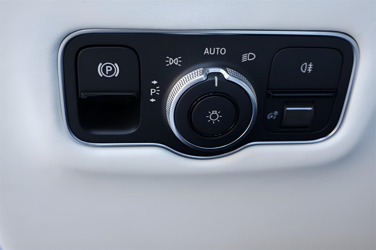 2026 Aston Martin Vantage S