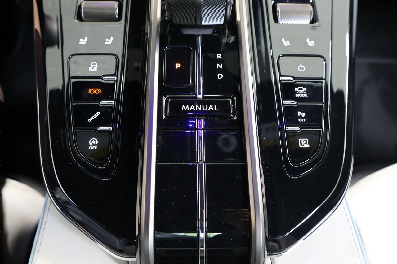 2026 Aston Martin Vantage S