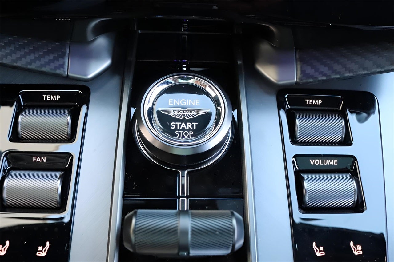 2025 Aston Martin Vanquish V12