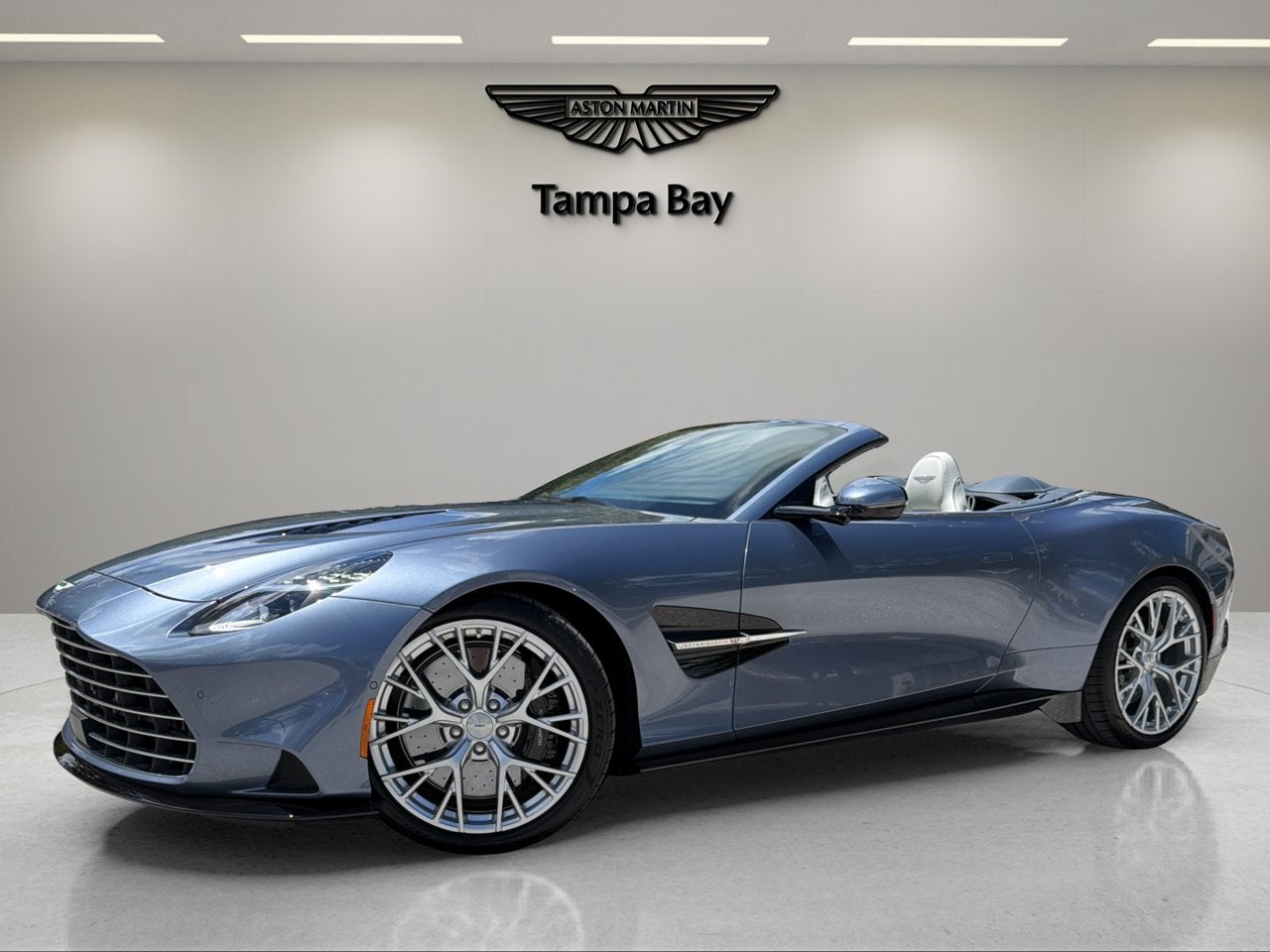 2027 Aston Martin Vanquish Volante