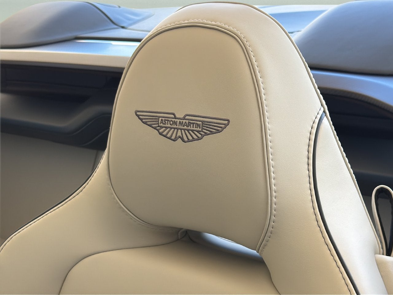 2027 Aston Martin Vanquish Volante
