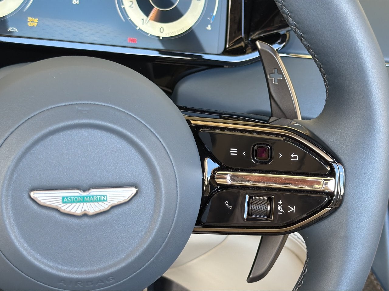 2027 Aston Martin Vanquish Volante