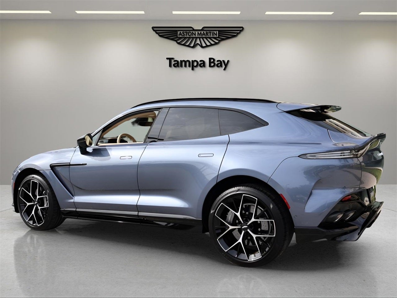 2026 Aston Martin DBX 707