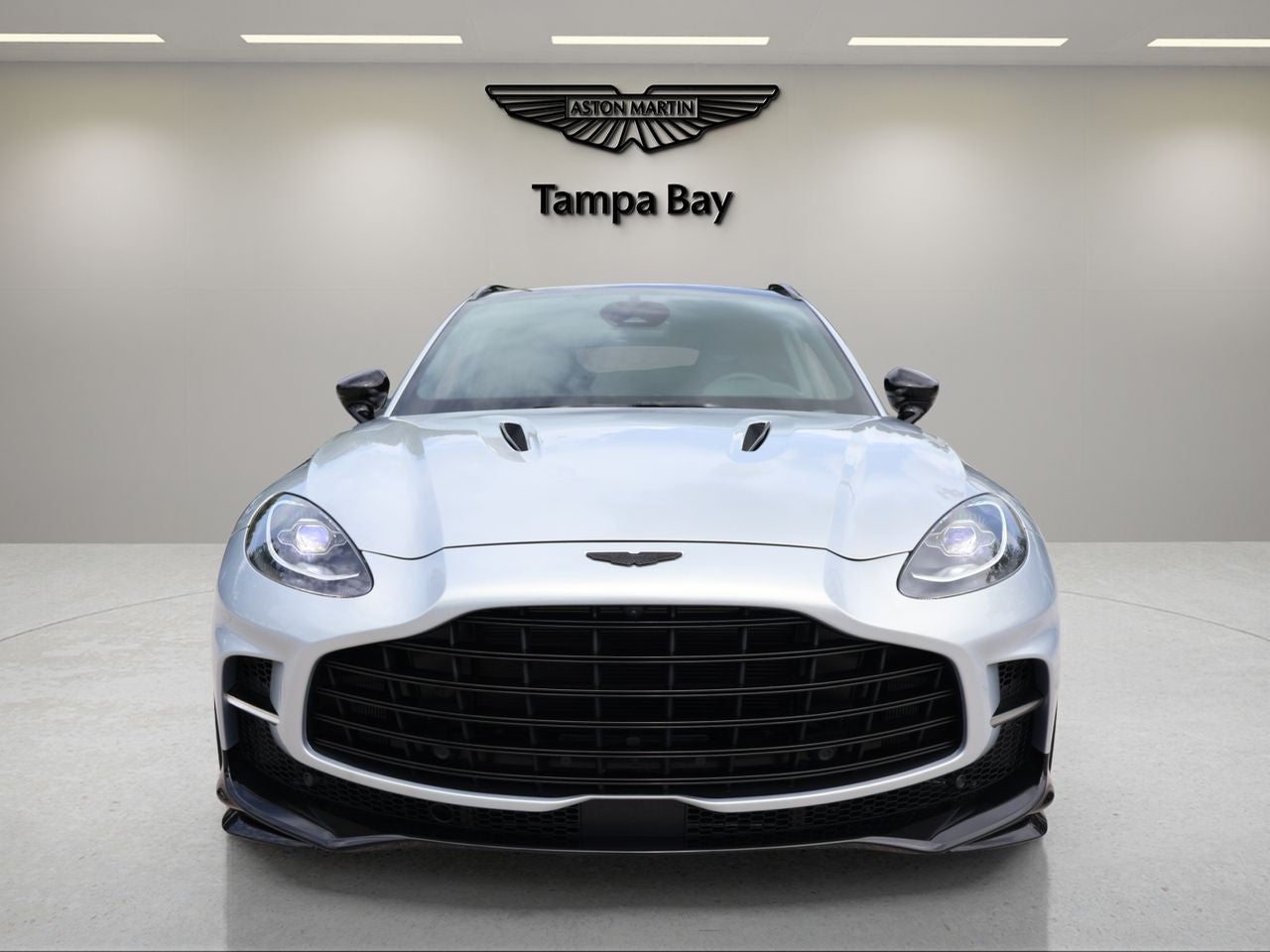 2026 Aston Martin DBX 707
