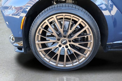 2025 Aston Martin DBX 707