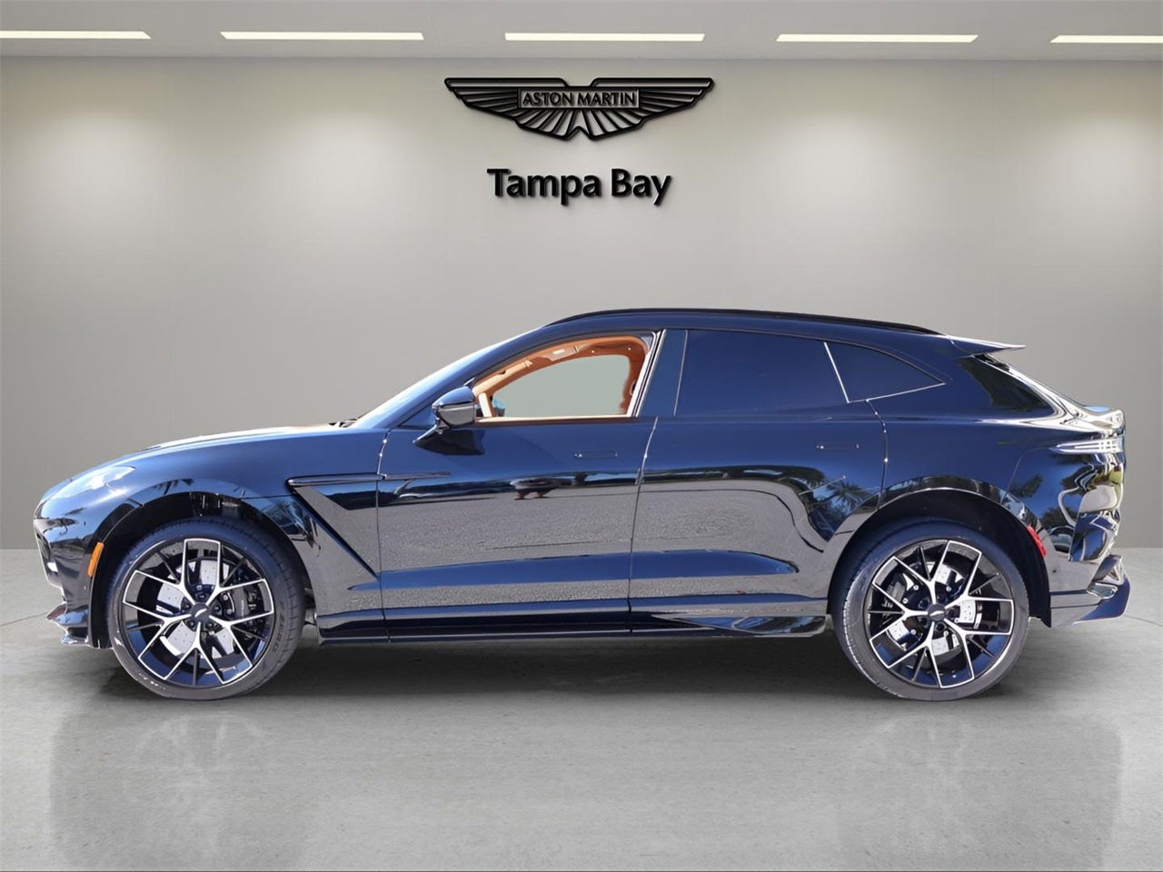 2026 Aston Martin DBX 707