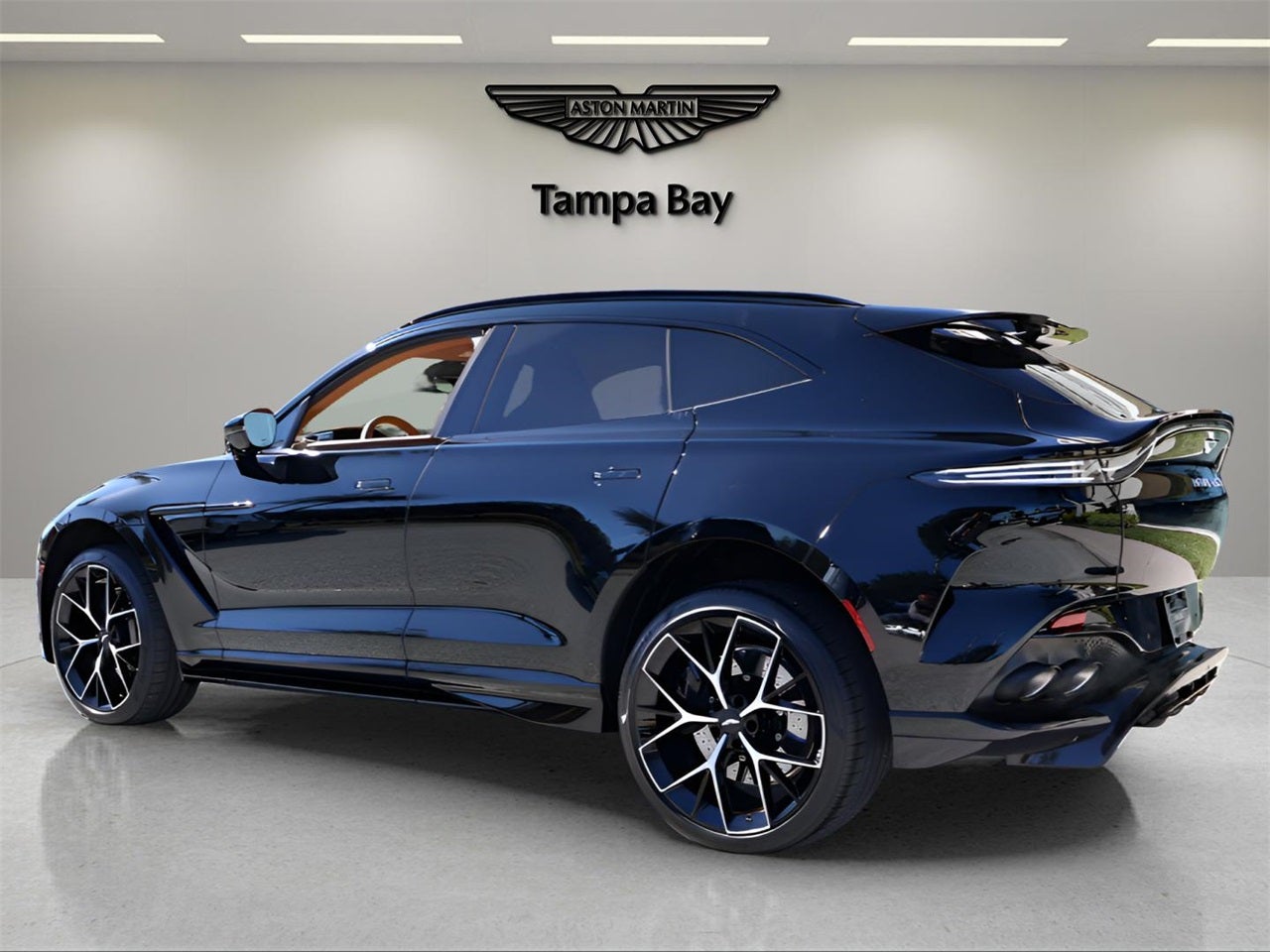 2026 Aston Martin DBX 707