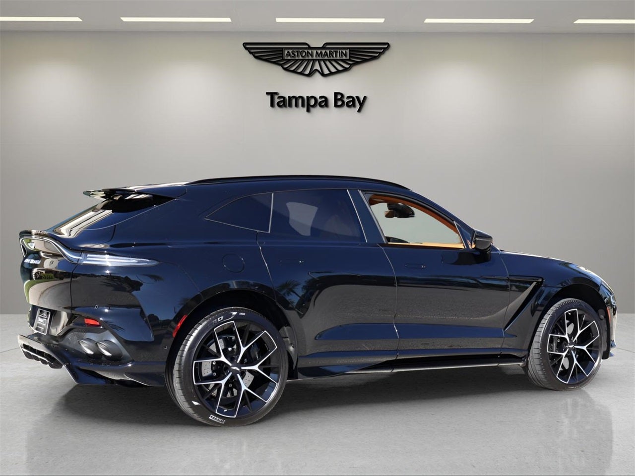 2026 Aston Martin DBX 707