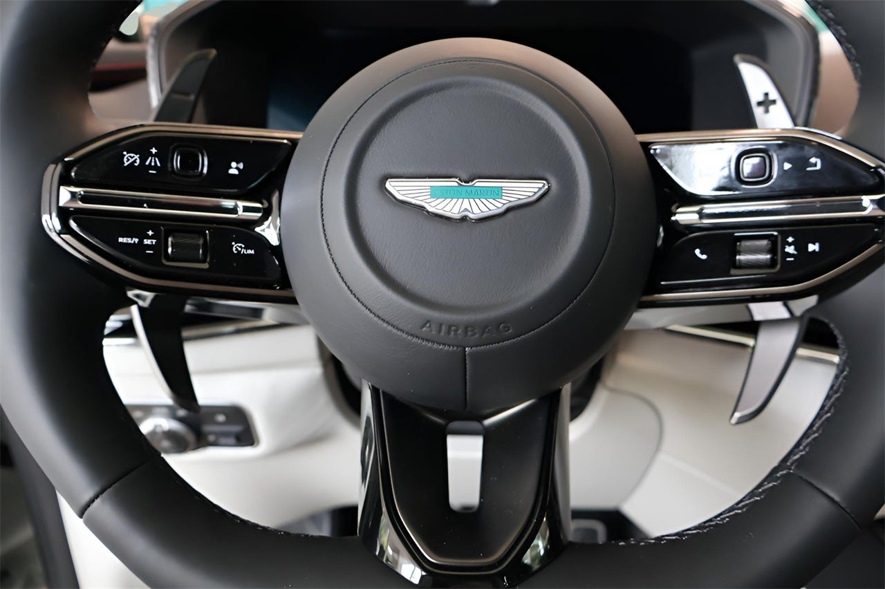 2025 Aston Martin DBX 707