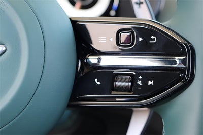 2025 Aston Martin DBX 707