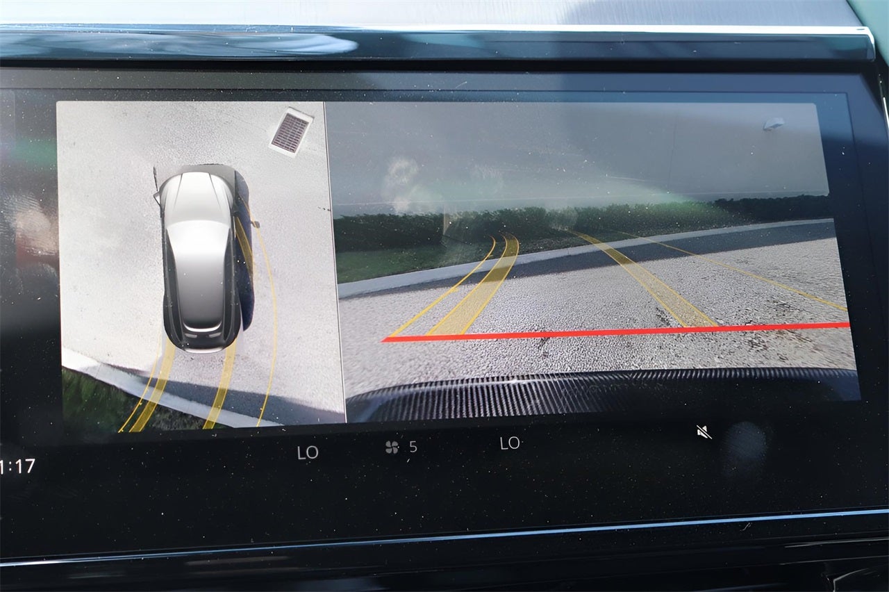 2025 Aston Martin DBX 707