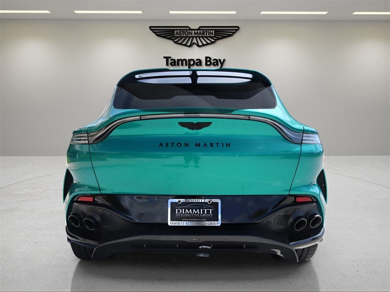2025 Aston Martin DBX 707