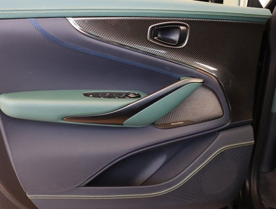 2025 Aston Martin DBX 707