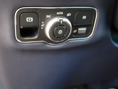 2025 Aston Martin DBX 707