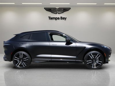 2025 Aston Martin DBX 707