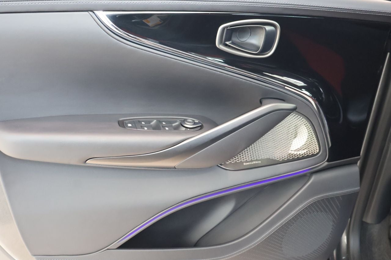 2026 Aston Martin DBX S